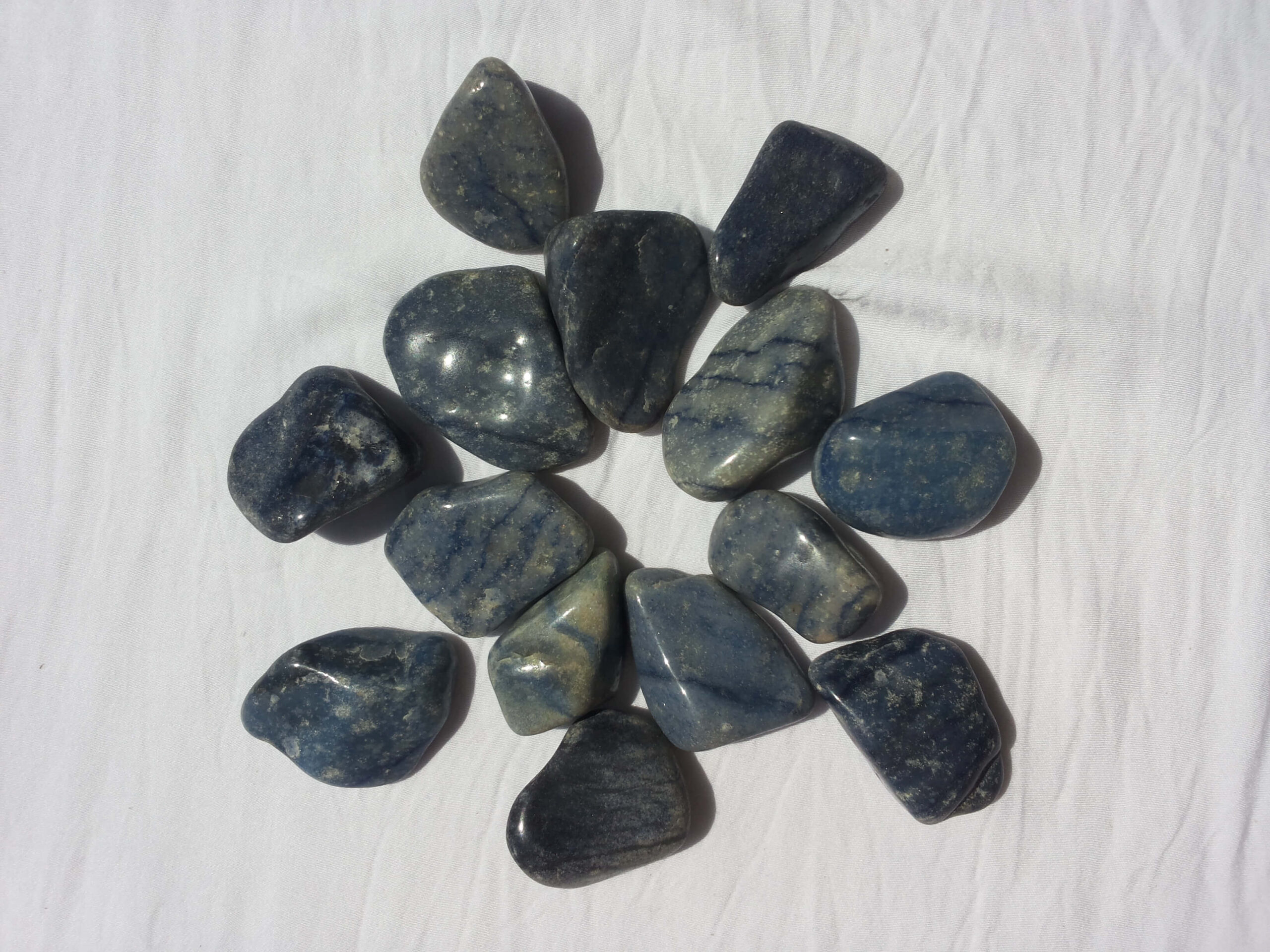 14-blauaventurin-kristall-mineral-handstein-venusblume-vitalzentrum-melinda-hebenstreit-nenzing